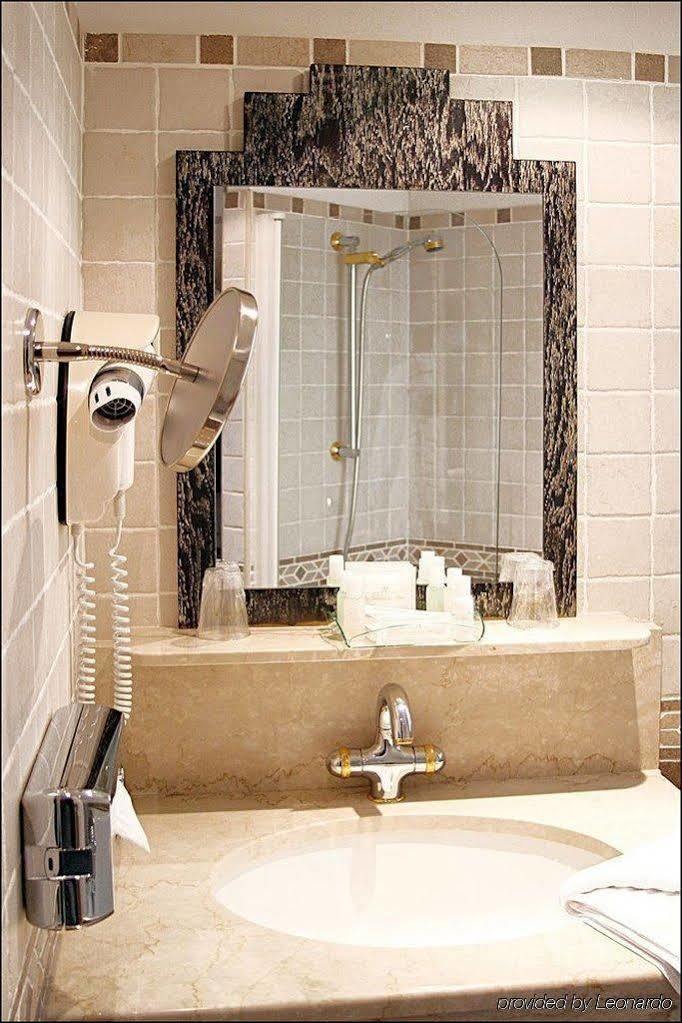 Pavillon Opera Bourse Paris